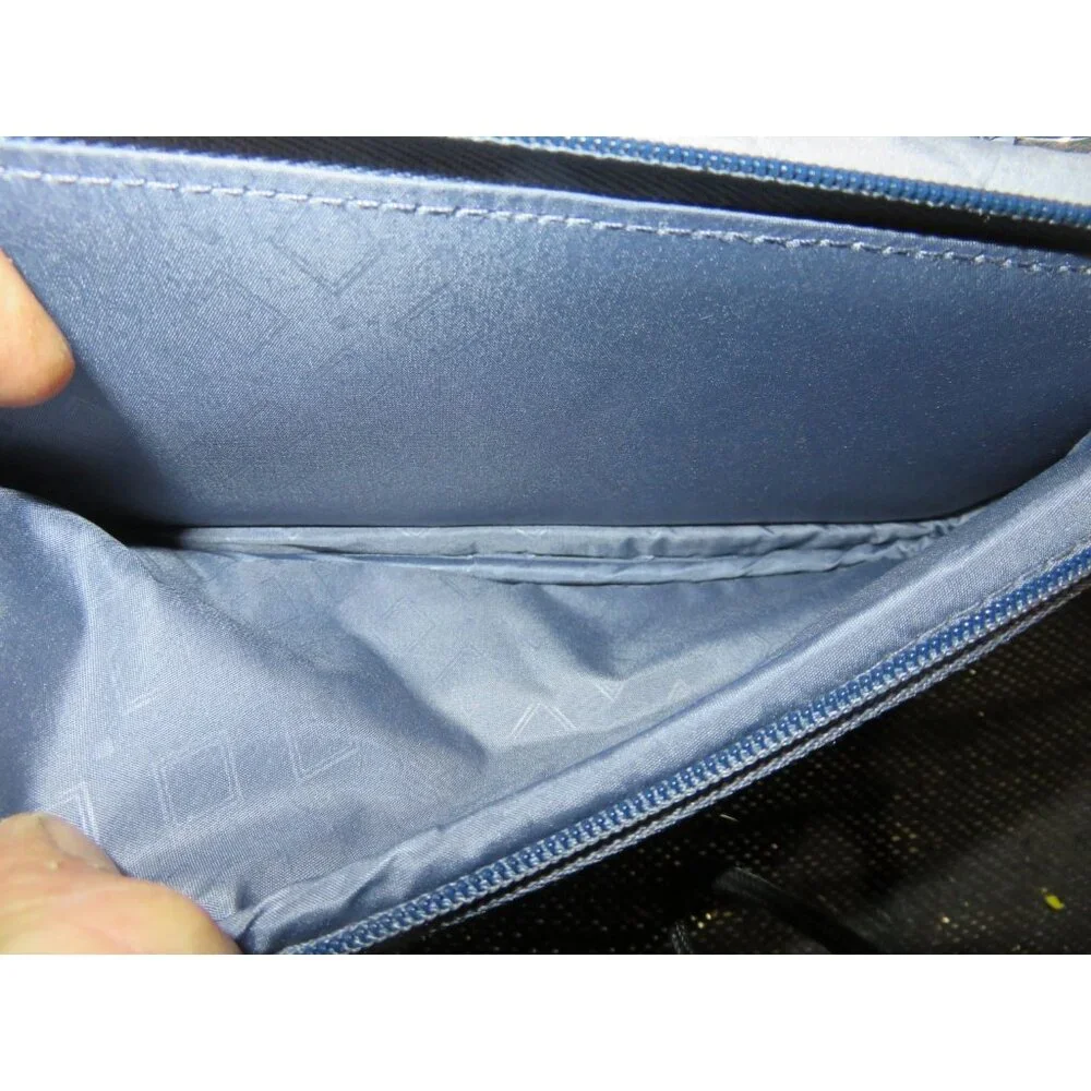 Vera Bradley Heather Blue Gray Quilted RFID Wallet Crossbody bag Clutch Wallet - Picture 9 of 10